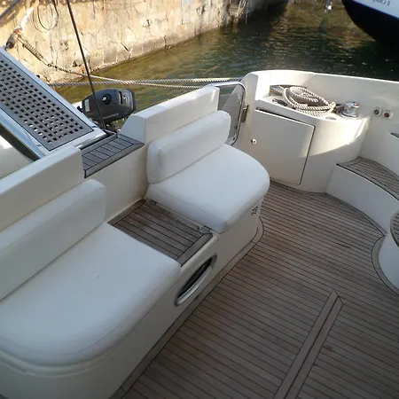 Botel La Gavina Boat