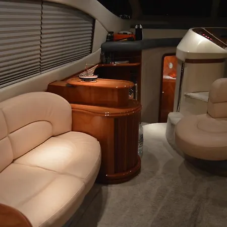 Ботель La Gavina Boat Барселона
