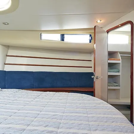 Hotel na wodzie La Gavina Boat *